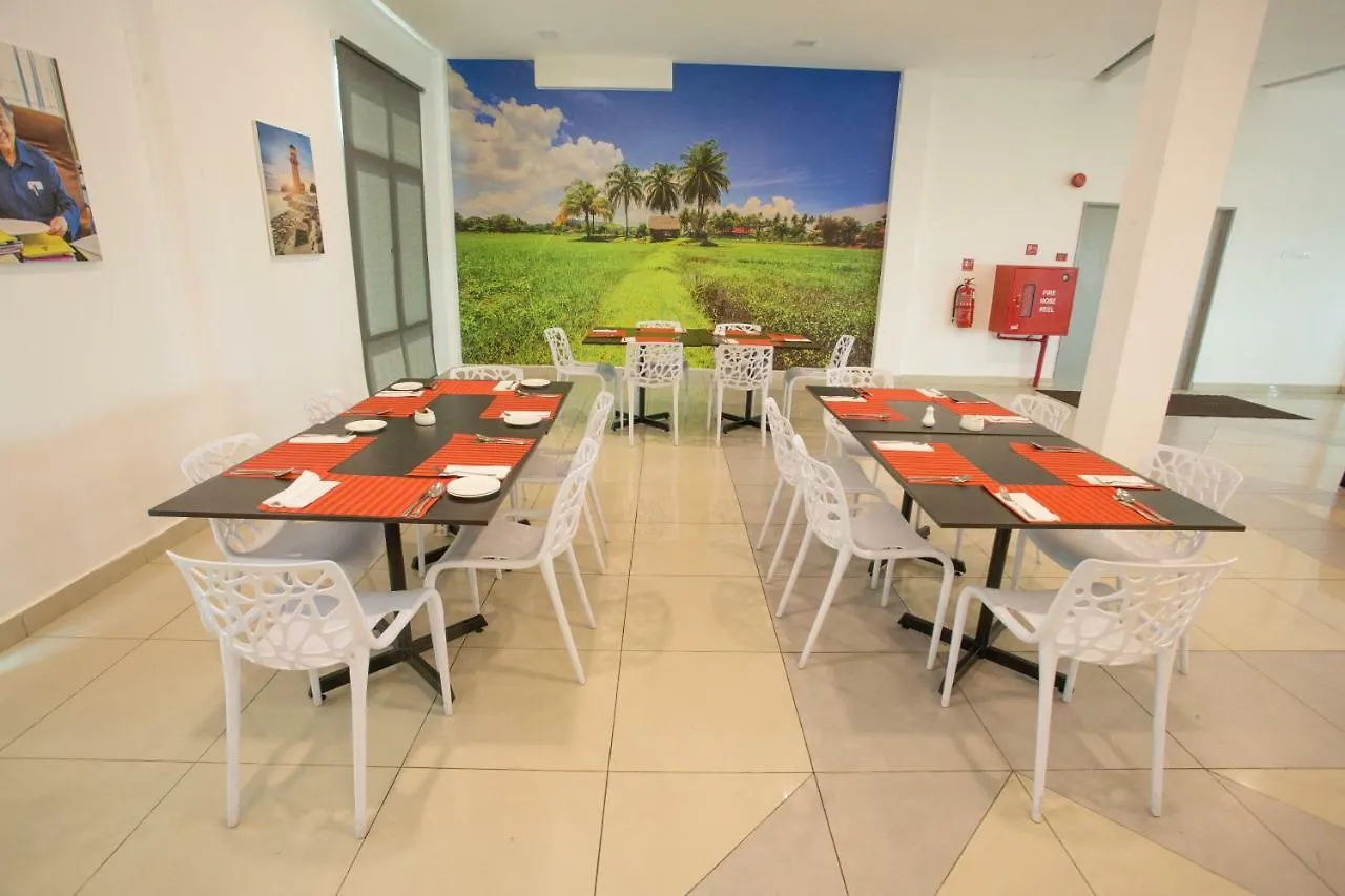 Hotel Adya Express Chenang Pantai Cenang